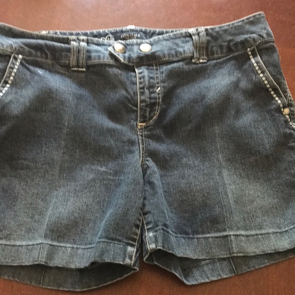 Sonoma Life and style - Picture 1 of 2